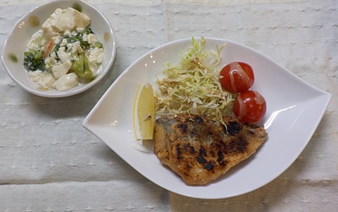 鯖のパリパリ焼・うま塩豆腐